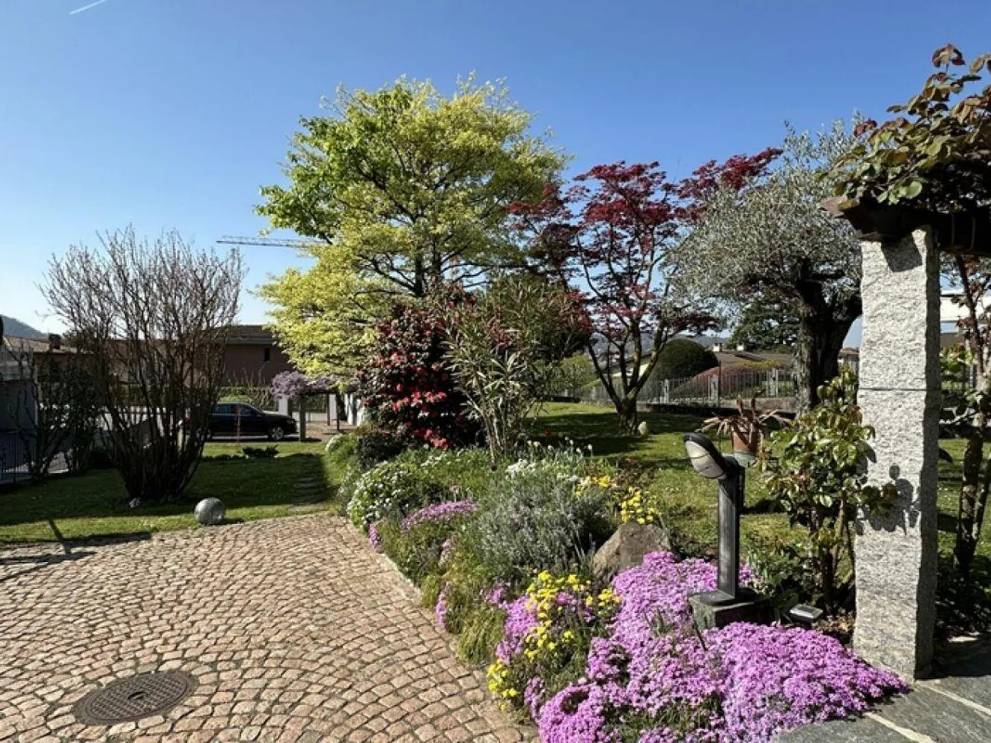Interessante casa unifamiliare o bifamiliare in campagna, con vista e grande terreno annesso - zona Gorla - Foto 3 di 17
