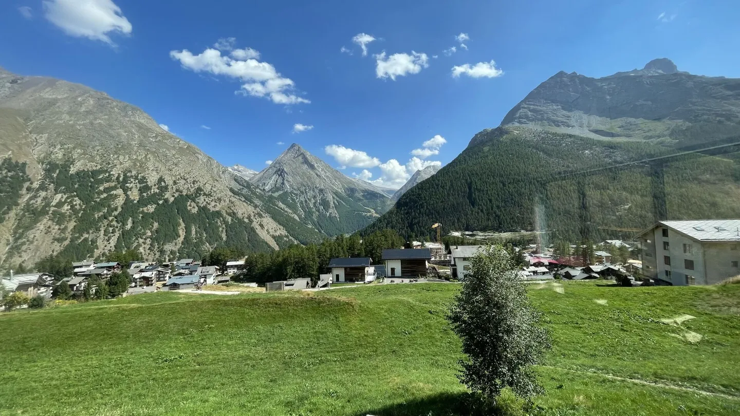 Monolith Saas-Fee un luogo di potere per individualisti - Foto 21 di 22