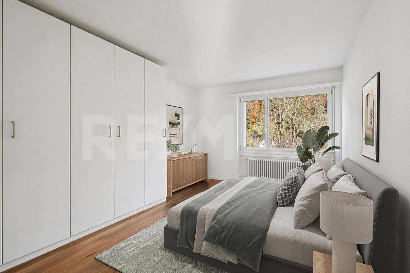 Freshly renovated & close to nature: Stylish 3.5-room apartment - Photo 12 of 13