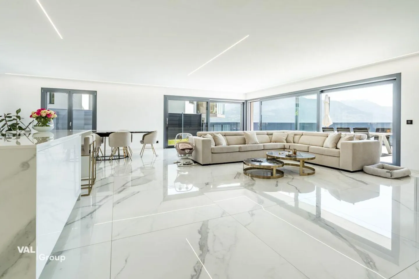 Villa de prestige à Savièse contemplant la Vallée du Rhône - Photo 1 sur 18
