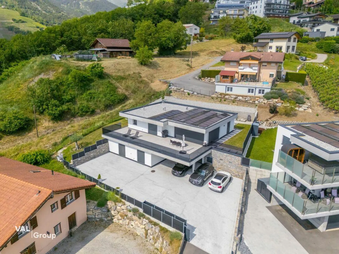 Villa de prestige à Savièse contemplant la Vallée du Rhône - Photo 2 sur 18
