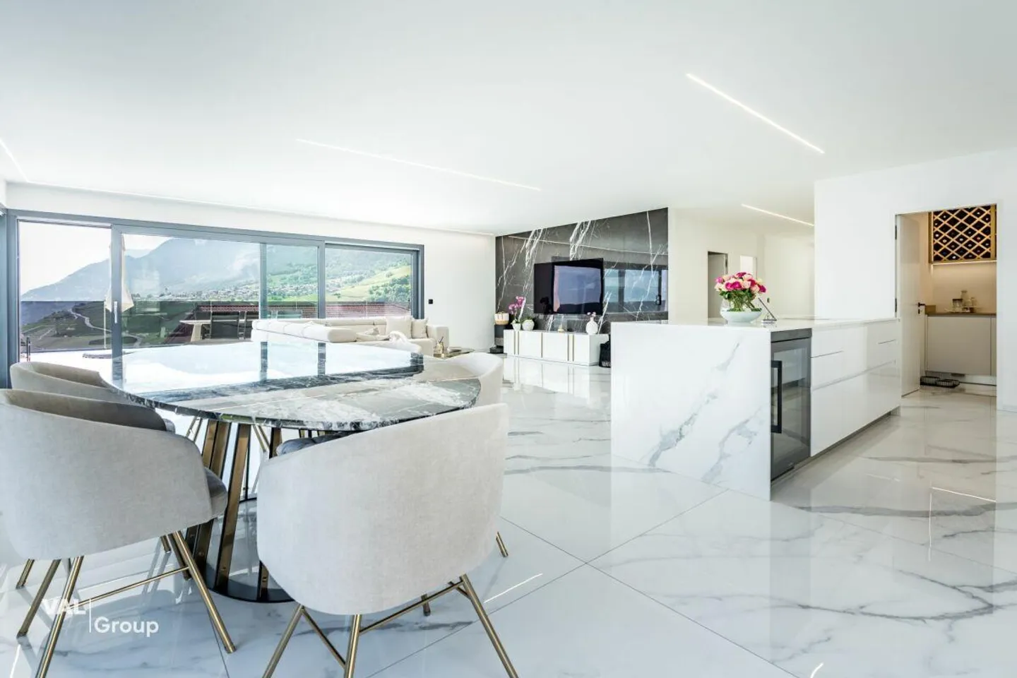Villa de prestige à Savièse contemplant la Vallée du Rhône - Photo 3 sur 18