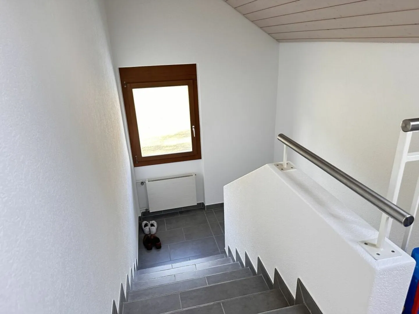 Appartement 3½ pièces avec balcon, tour de lavage privé, et plus - Photo 5 sur 11