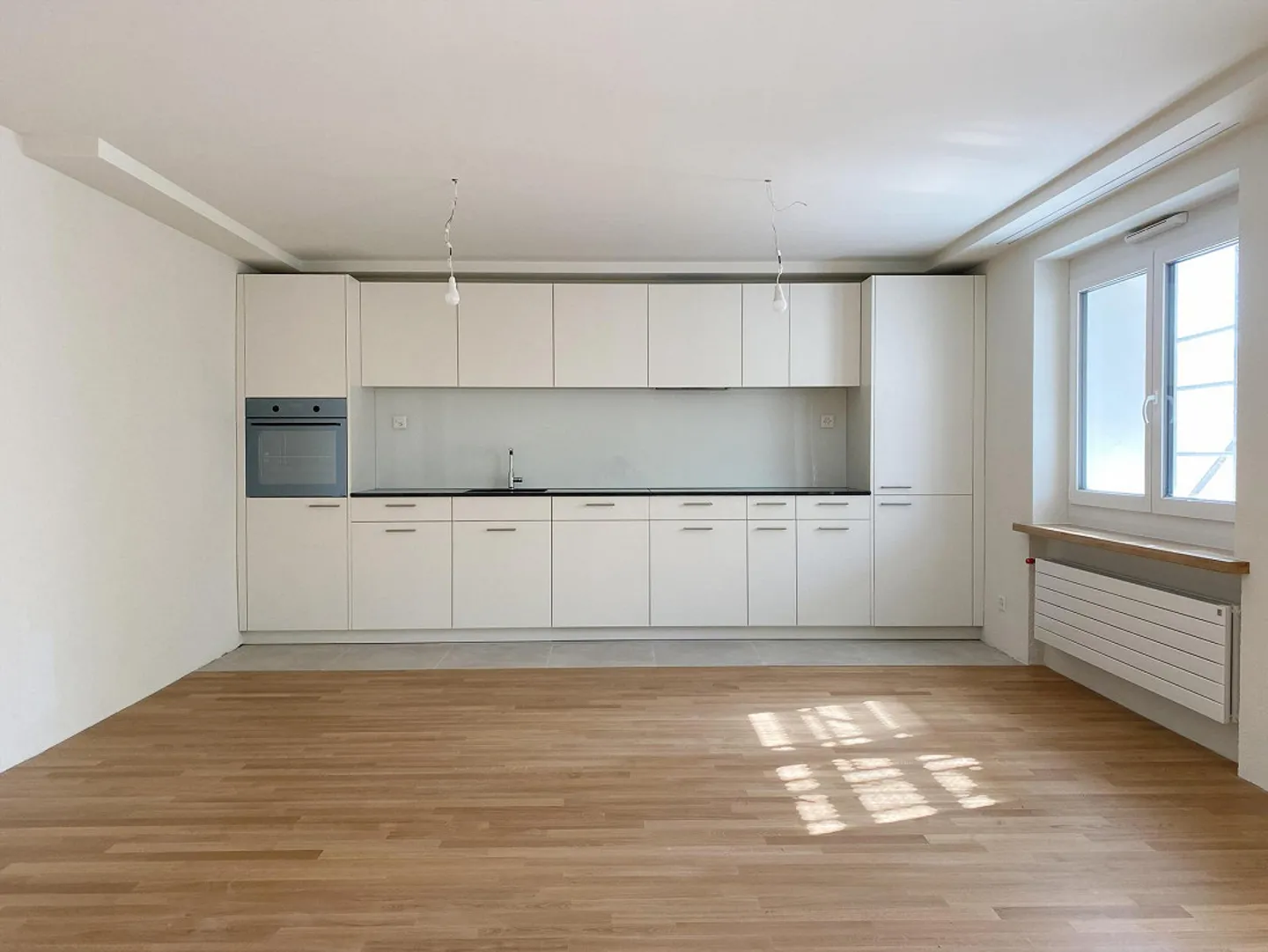 First occupancy after complete renovation: Modern 2.5-room apartment - Photo 1 of 6
