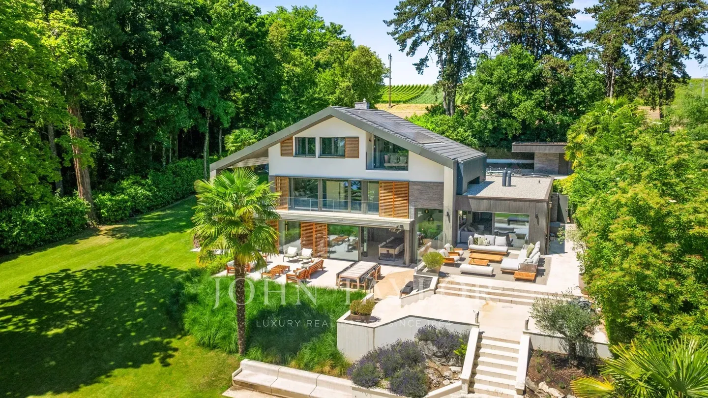 Villa in vendita - Foto 1 di 16