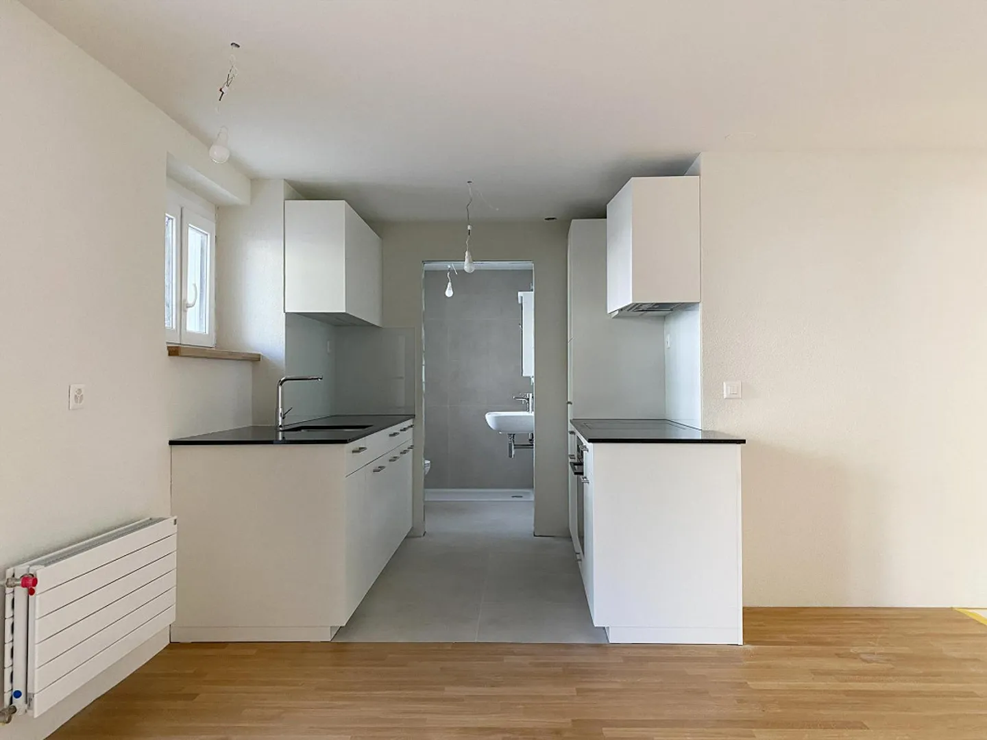First occupancy after complete renovation Modern 1-room apartment - Photo 2 of 6