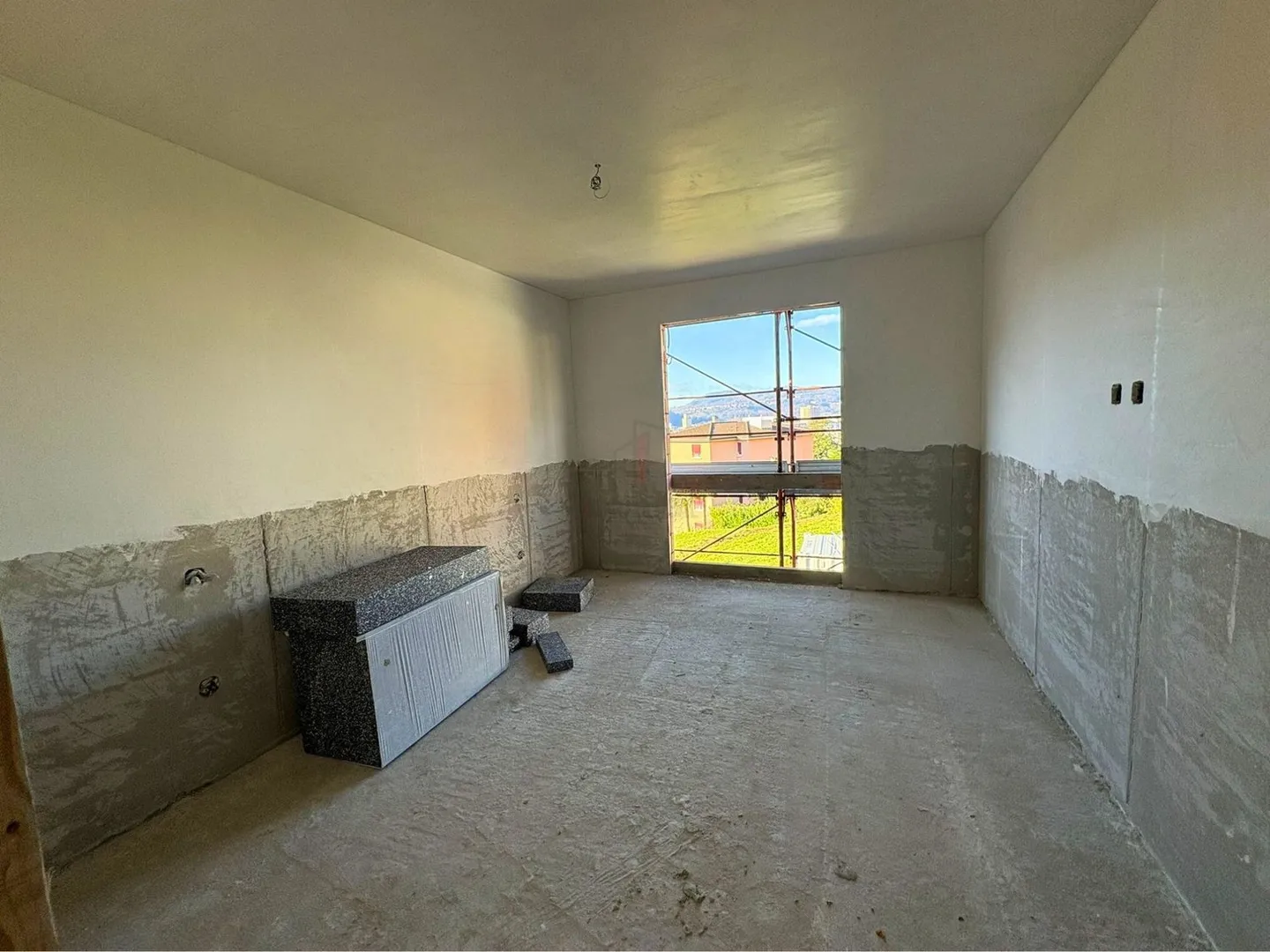 NUOVA FAMIGLIA CERCATA - Foto 6 di 13