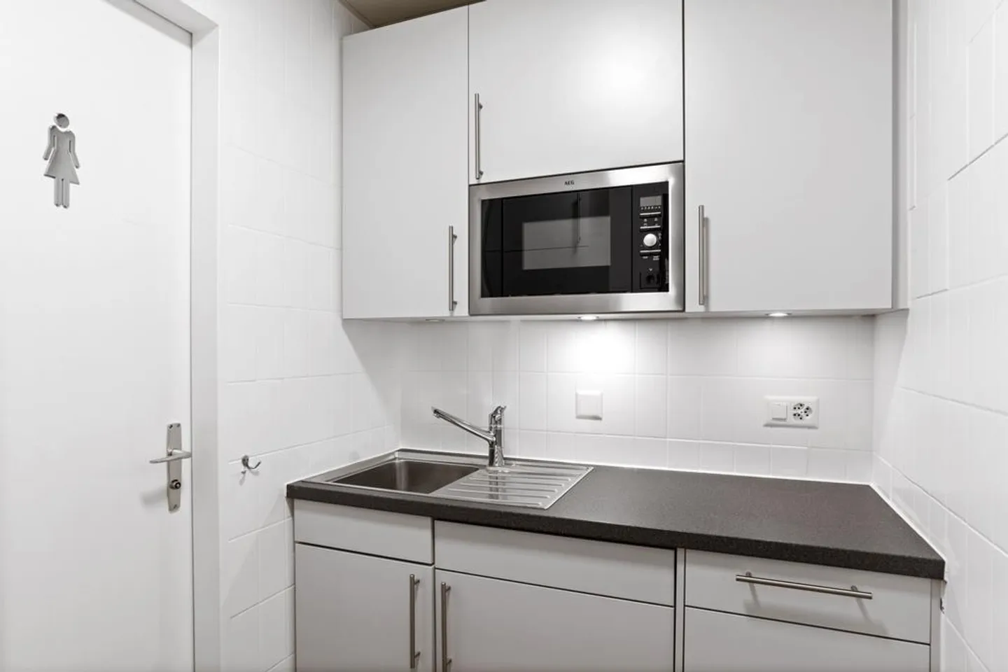 Uffici con vista libera sul lago - Foto 7 di 10