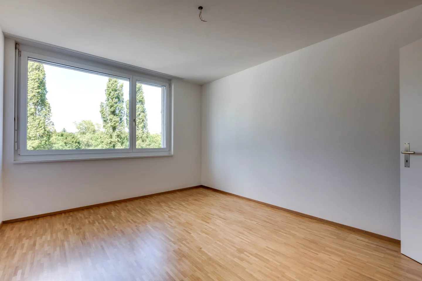 Modern and spacious apartment (approx. 95m2) with private washing tower - Photo 7 of 9