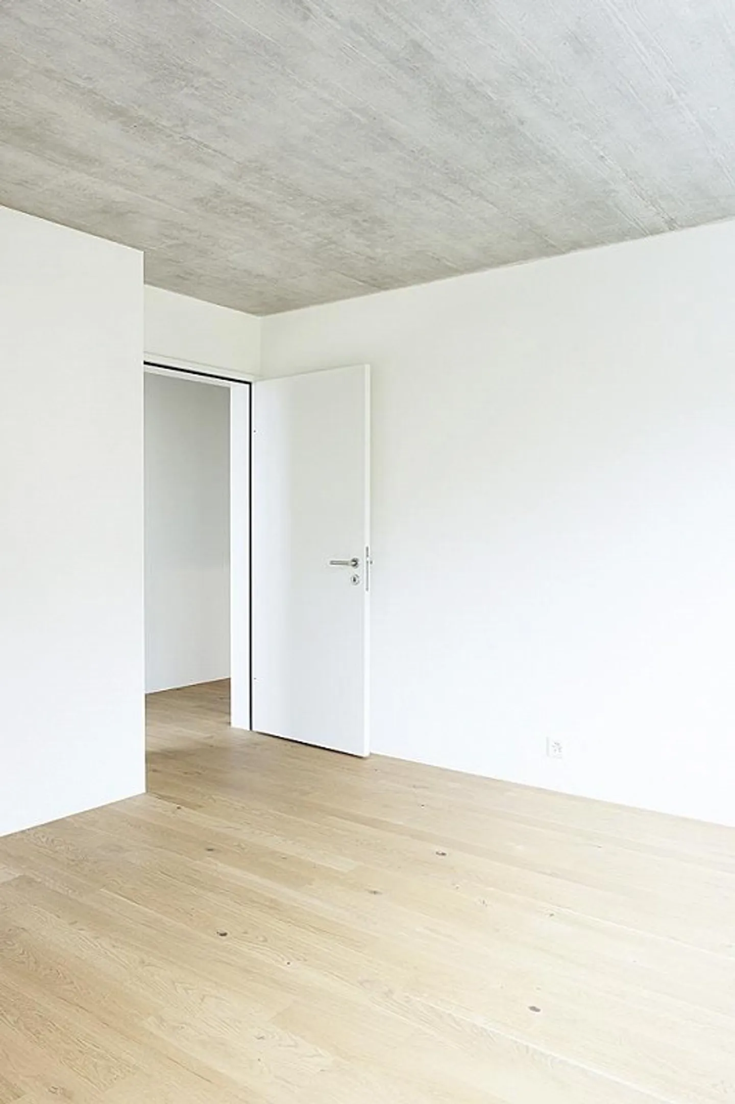 Ruhige Moderne 2 1/2 Zi in Zentrumsnähe - Foto 5 von 8