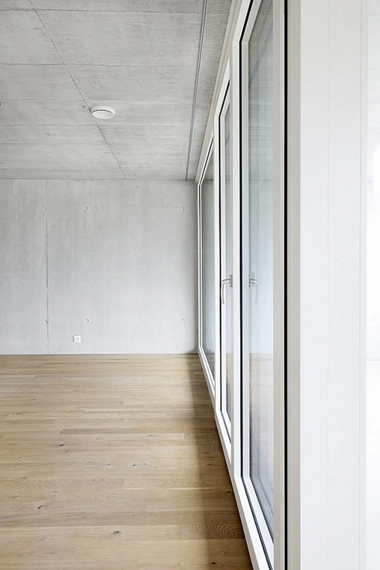 Ruhige Moderne 2 1/2 Zi in Zentrumsnähe - Foto 7 von 8