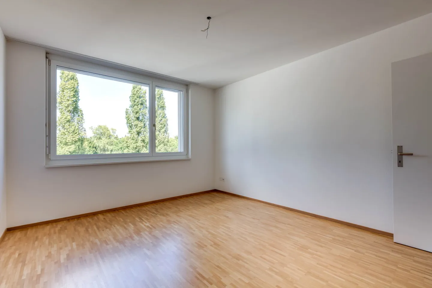 Modern and spacious apartment (approx. 95m2) with private washing tower - Photo 8 of 9