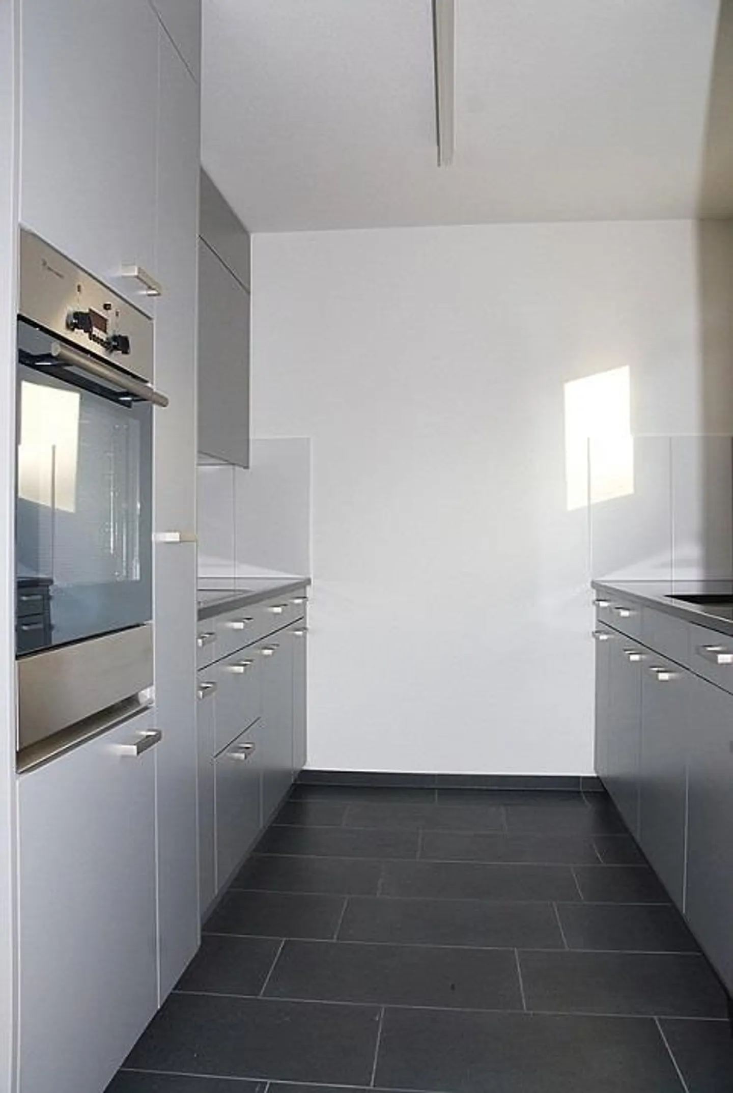 Appartement pratique de 3,5 pièces - Photo 3 sur 9