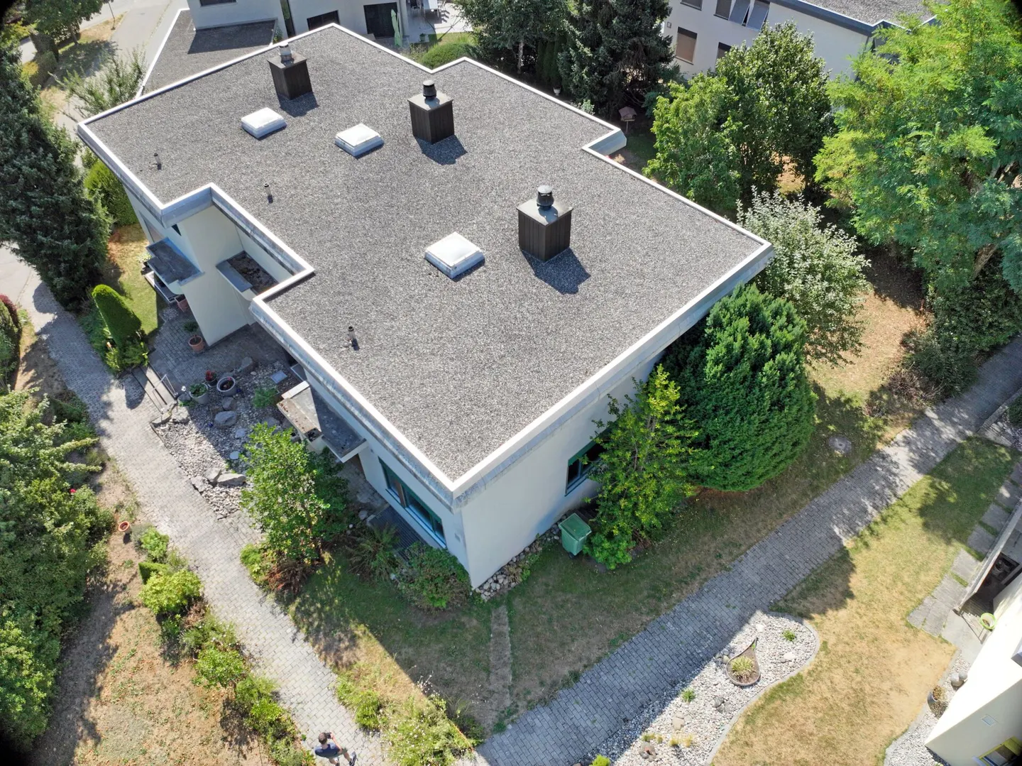 Casa angolare di 4,5 stanze con giardino e posto auto - Foto 5 di 18