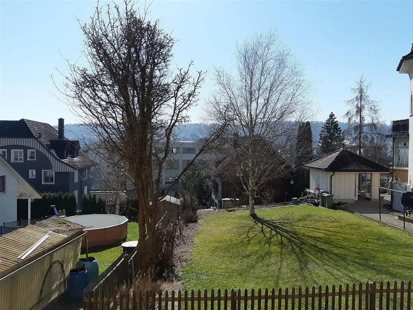 Grand appartement de 4,5 pièces - Photo 2 sur 16