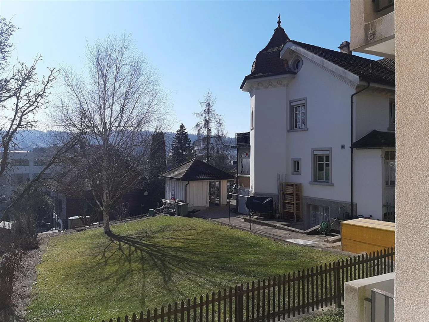 Grand appartement de 4,5 pièces - Photo 3 sur 16