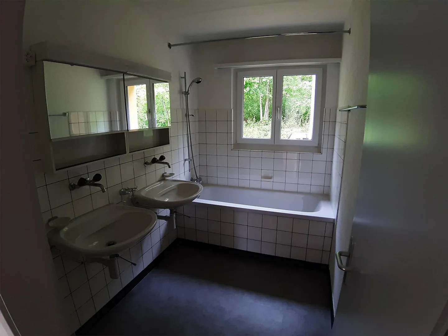 Grand appartement de 4,5 pièces - Photo 6 sur 16