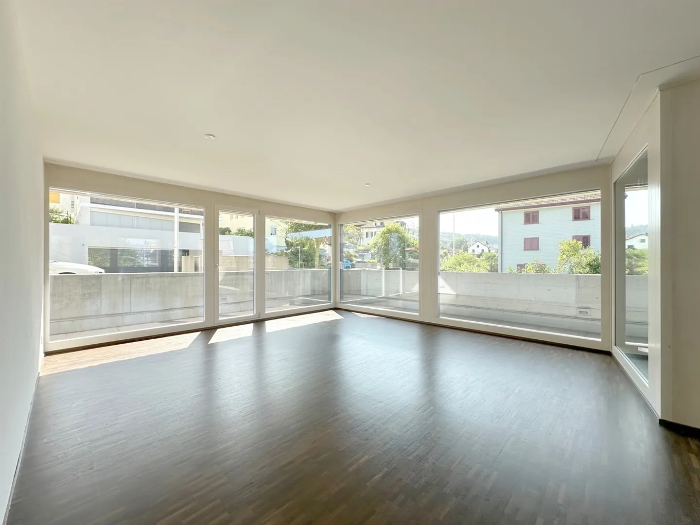 Modern Apartment in Horgen - Photo 3 of 13