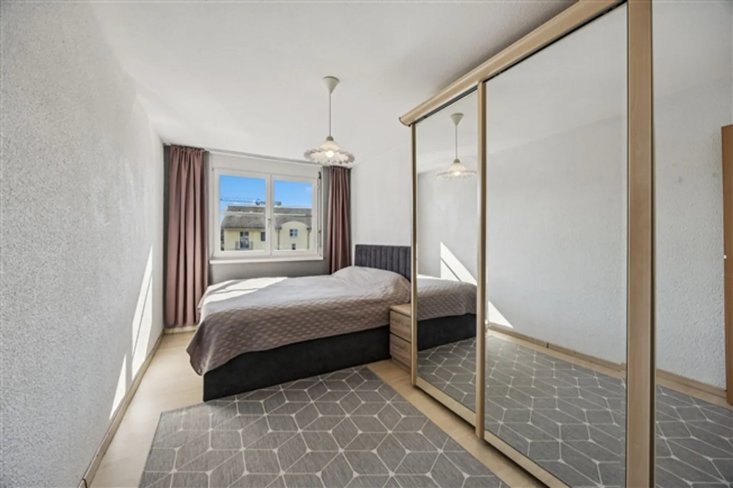 Appartamento maisonette attraente di 5,5 stanze - Foto 6 di 13