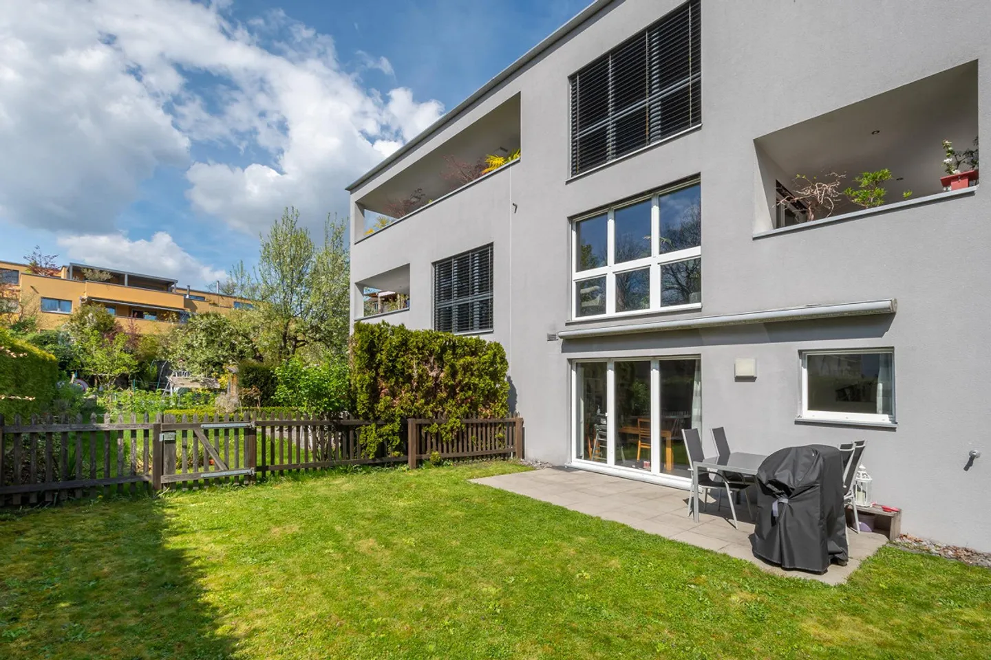 Beautiful garden apartment near Lake Constance - Photo 2 of 13