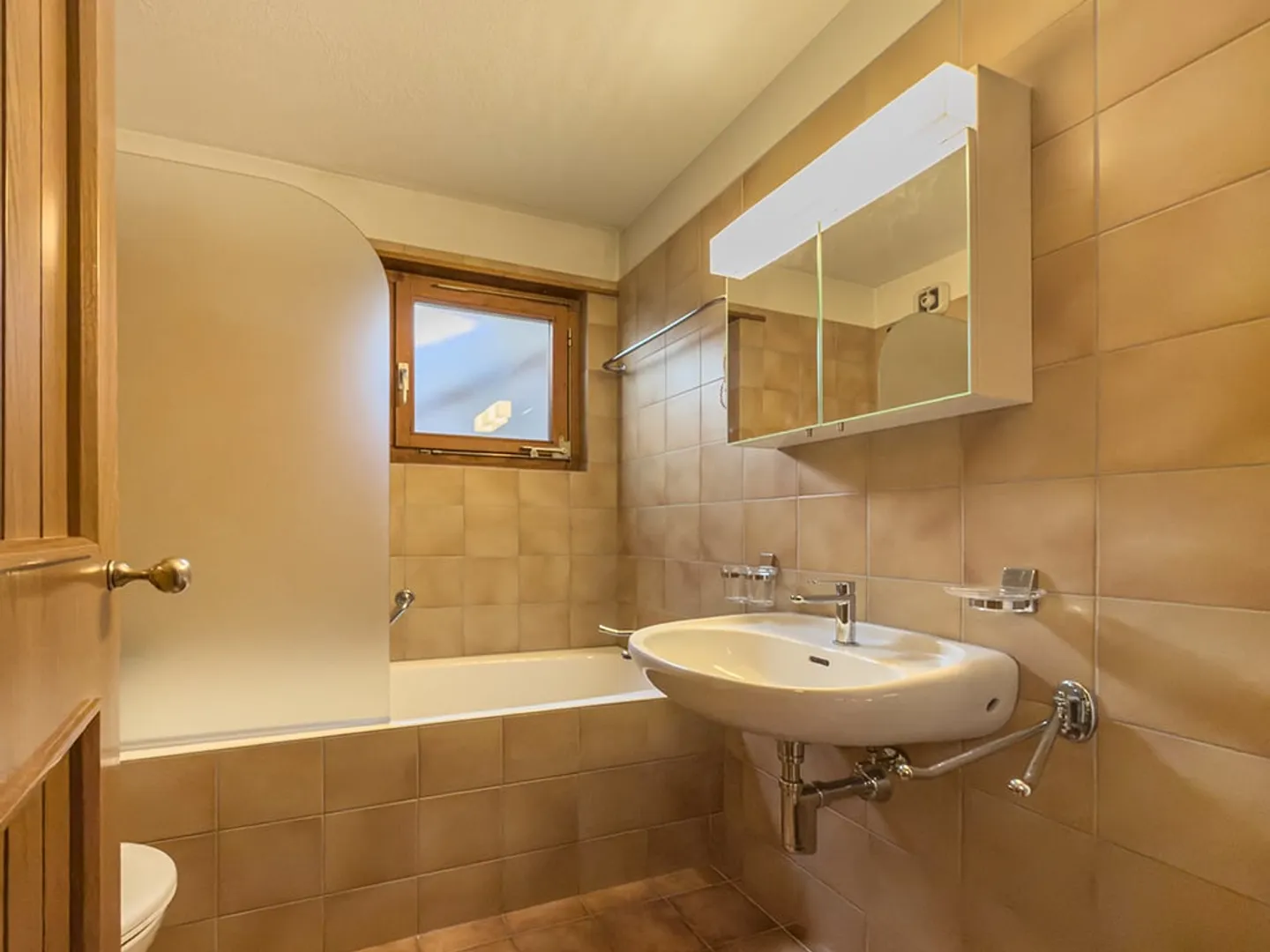 Idylle résidentielle avec terrasse, cheminée et bien-être - Photo 7 sur 11