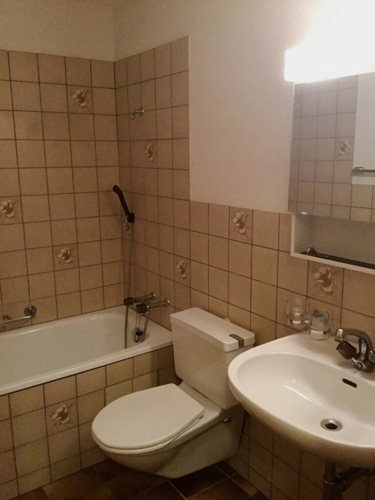 Charming 2.5-Room Apartment - Photo 5 of 5
