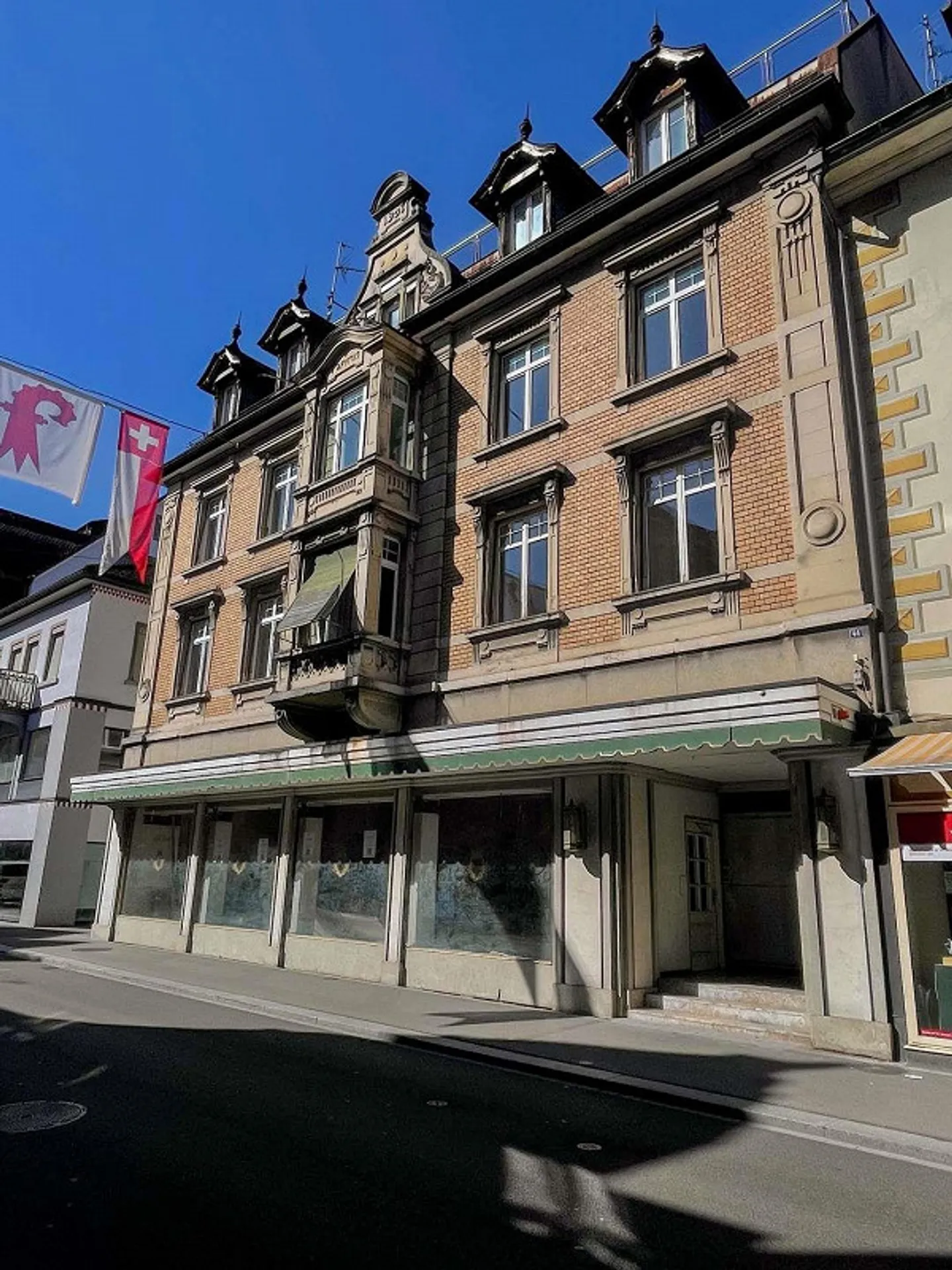 Charmante 3.5-ZWG – frisch saniert & bezugsbereit - Foto 12 von 13