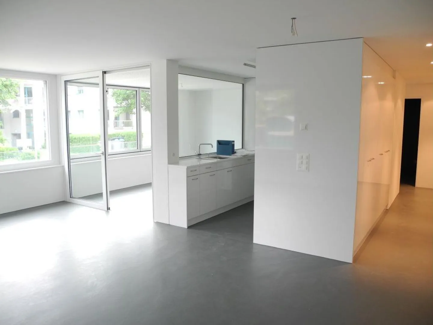 Moderno appartamento di 2,5 stanze vicino al lago - Foto 1 di 7