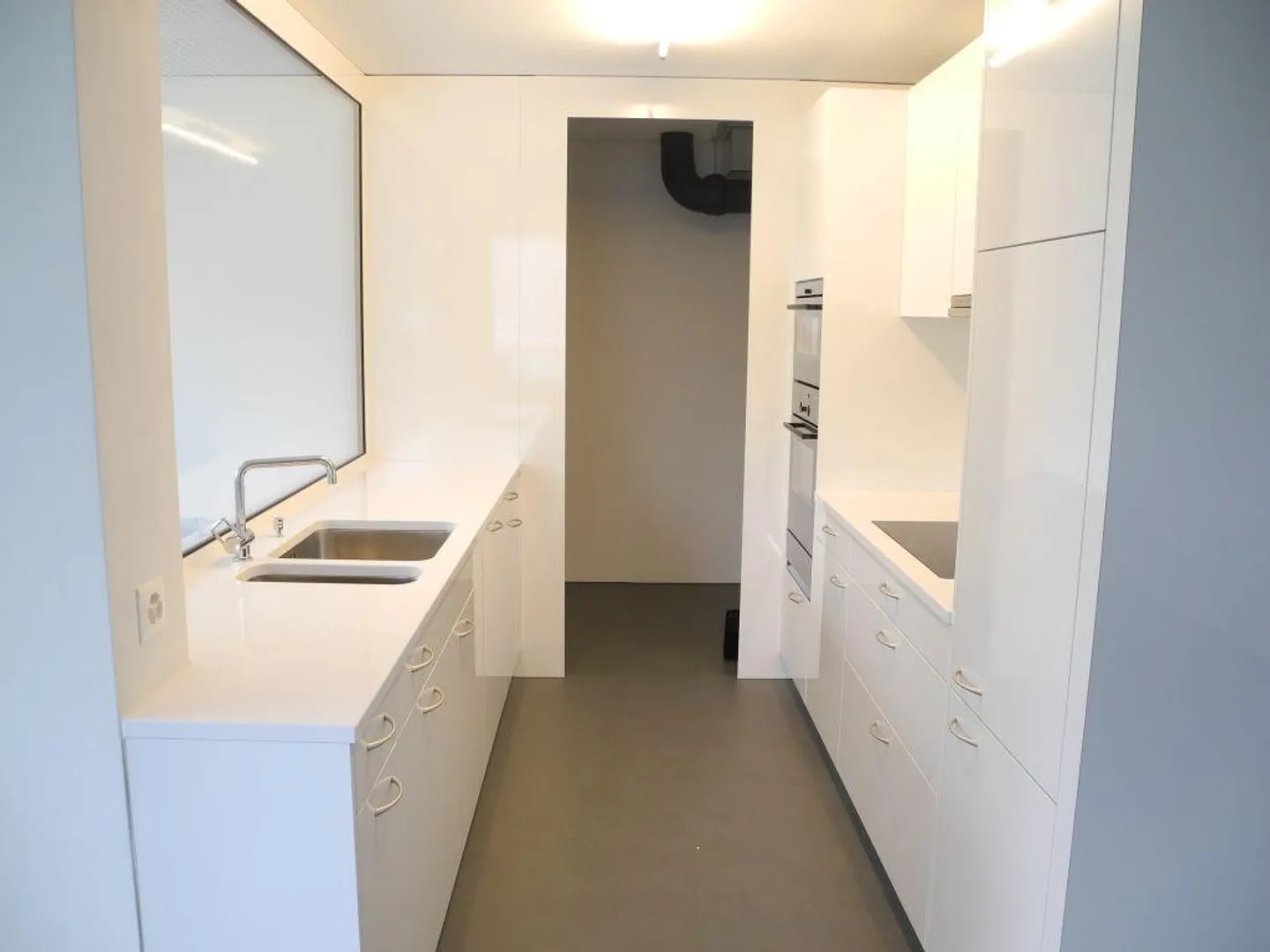 Moderno appartamento di 2,5 stanze vicino al lago - Foto 2 di 7