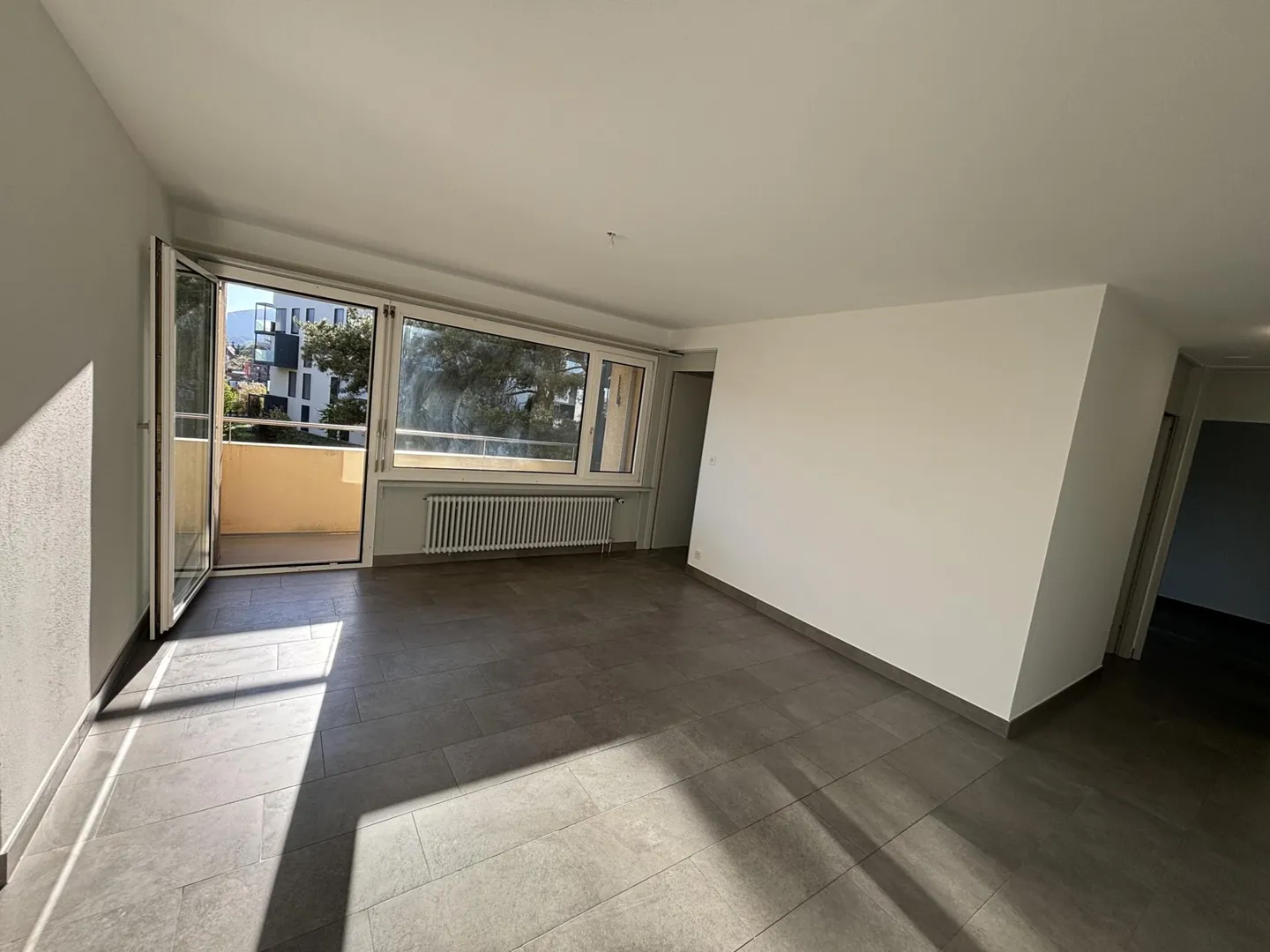 Zu vermieten: charmante 3-Zimmer-Wohnung in Le Landeron - Foto 2 von 8