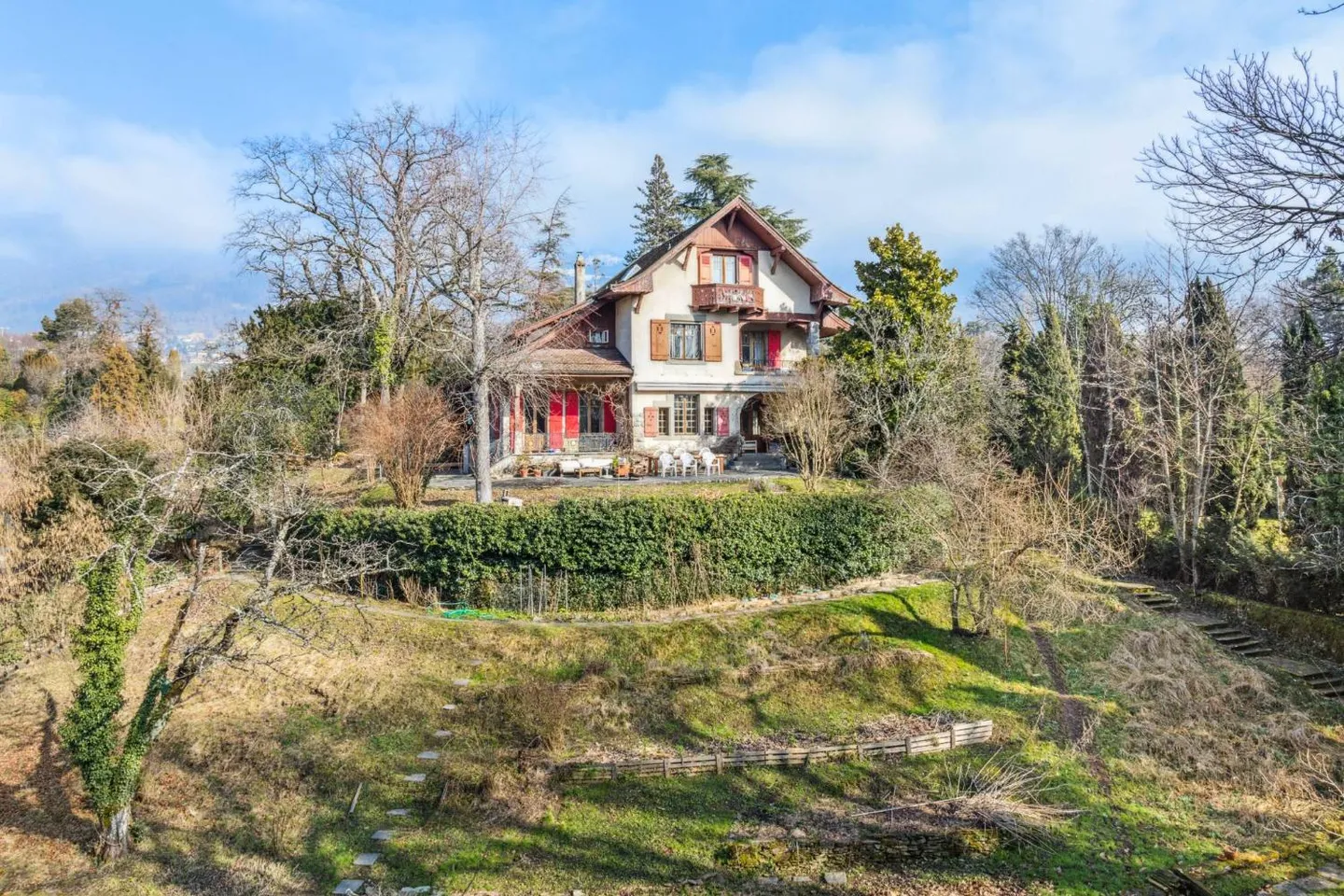 Charmante Immobilie in Grüner Lage - Foto 1 von 13