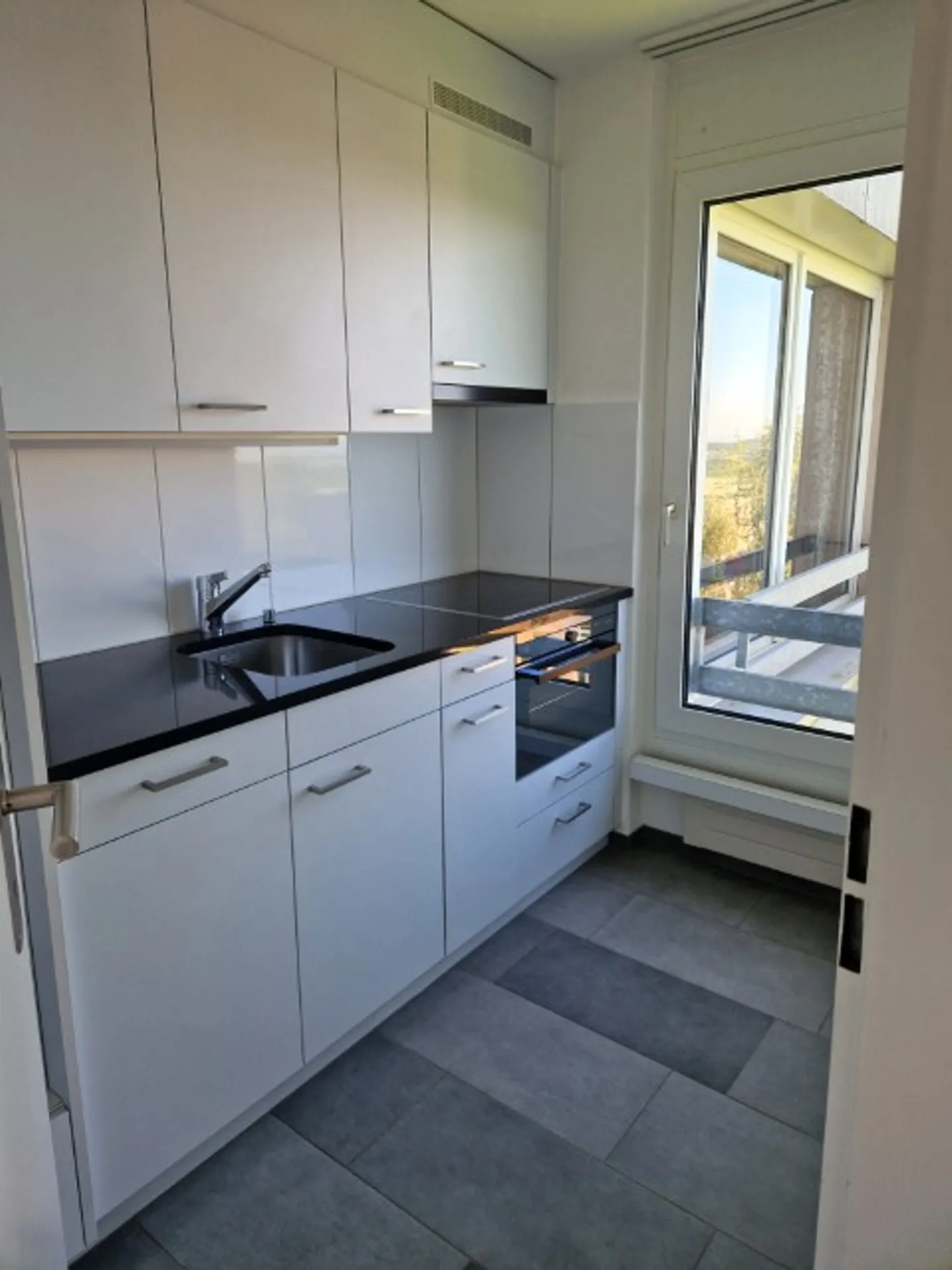 Modernes Apartment nahe Zentrum - Foto 1 von 7