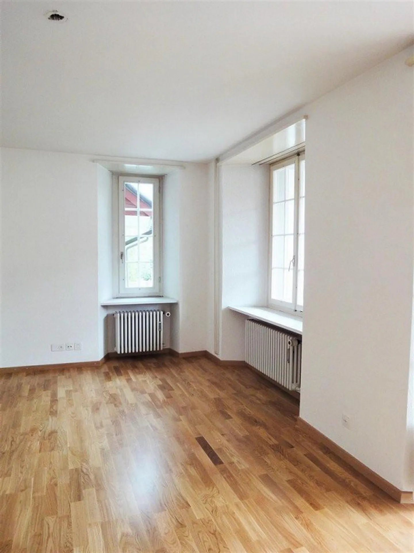 Charmante Wohnung in historischem Haus - Foto 2 von 8