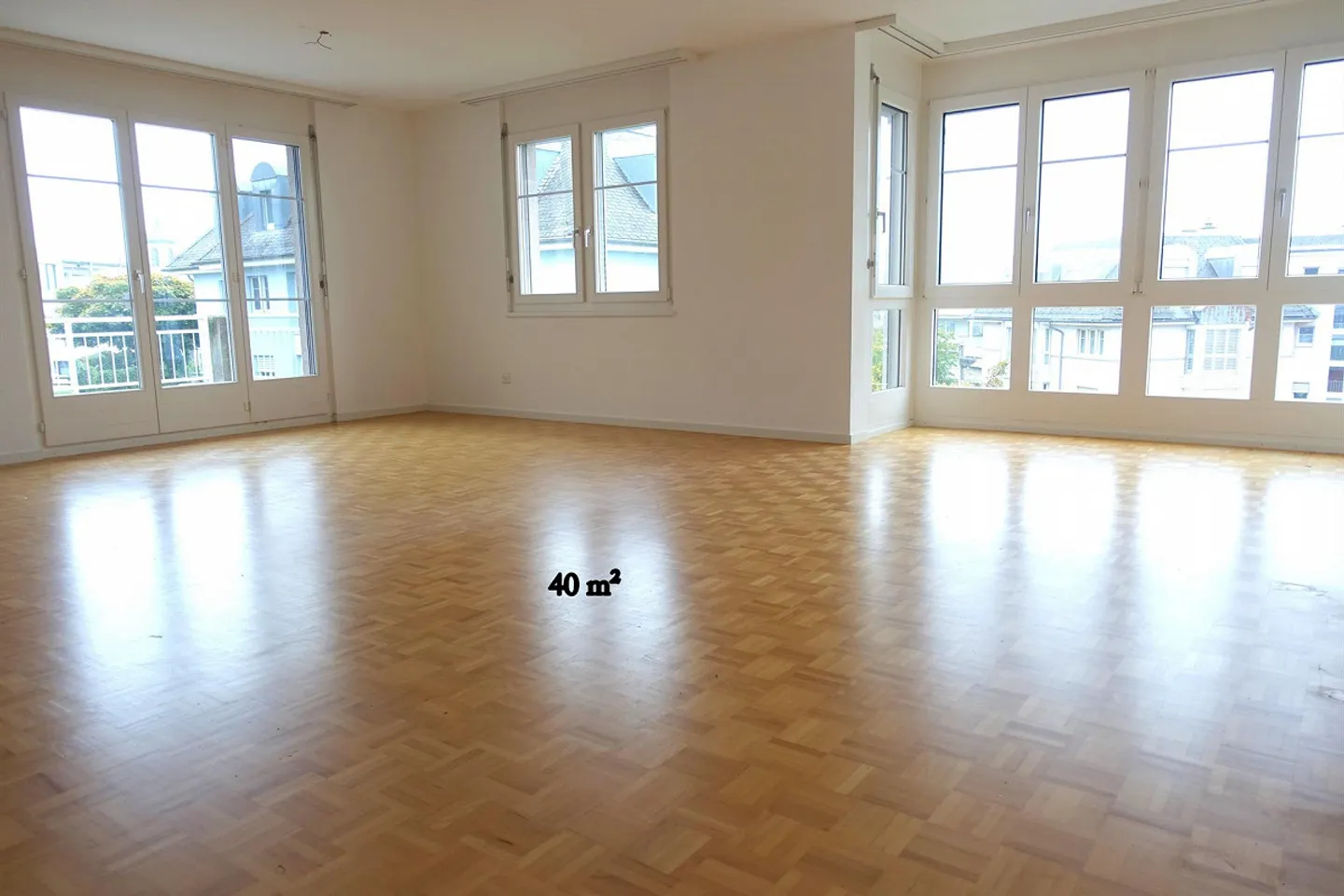 Appartamento 4½ locali in posizione centrale e tranquilla a Gossau - Foto 2 di 8