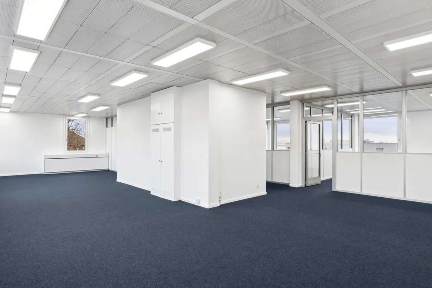 Magnifico spazio con vista libera sul lago - Foto 3 di 11