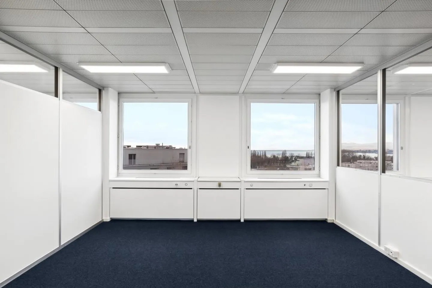 Magnifico spazio con vista libera sul lago - Foto 6 di 11