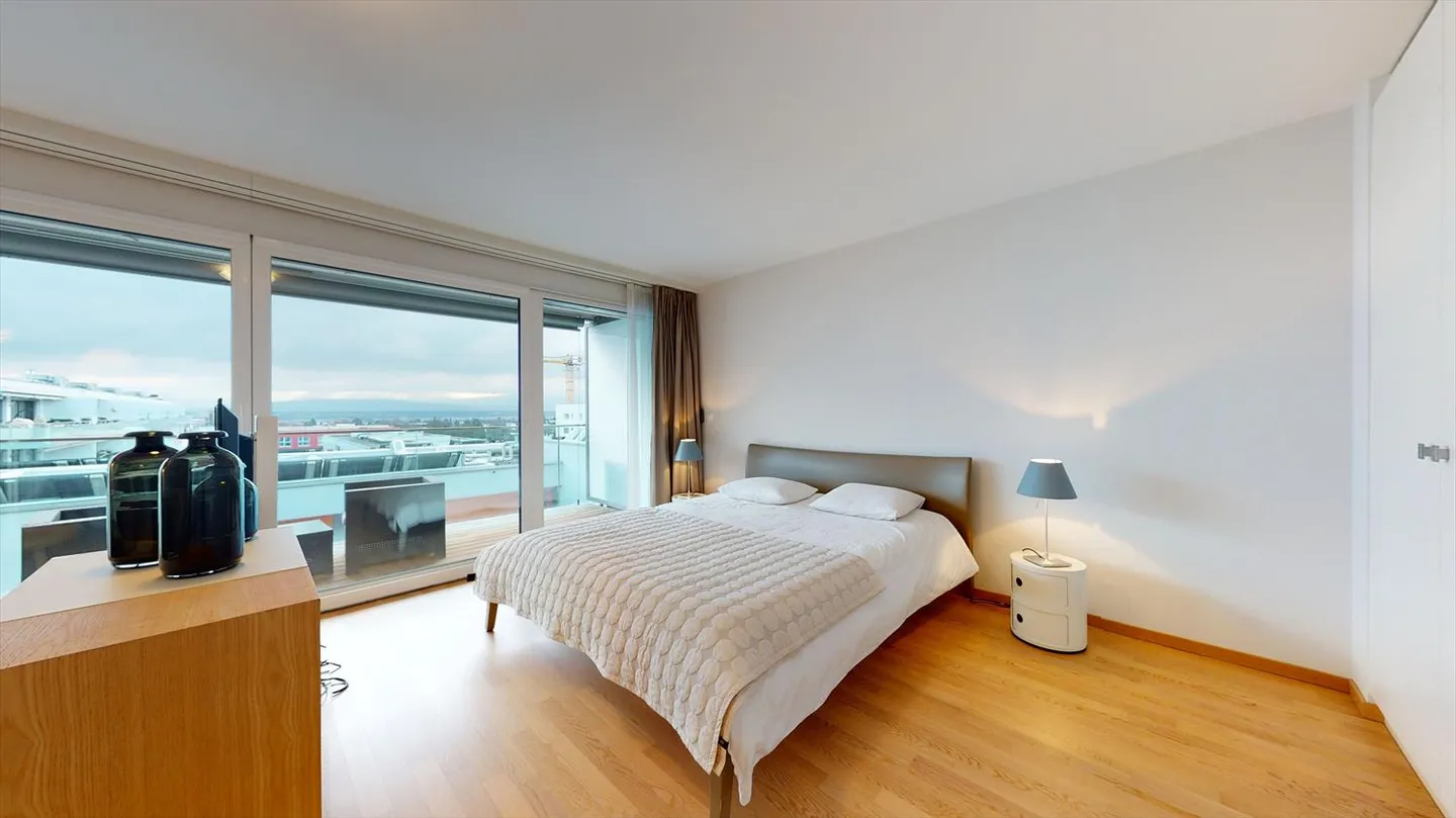 Superbe studio de luxe! - Photo 6 sur 8
