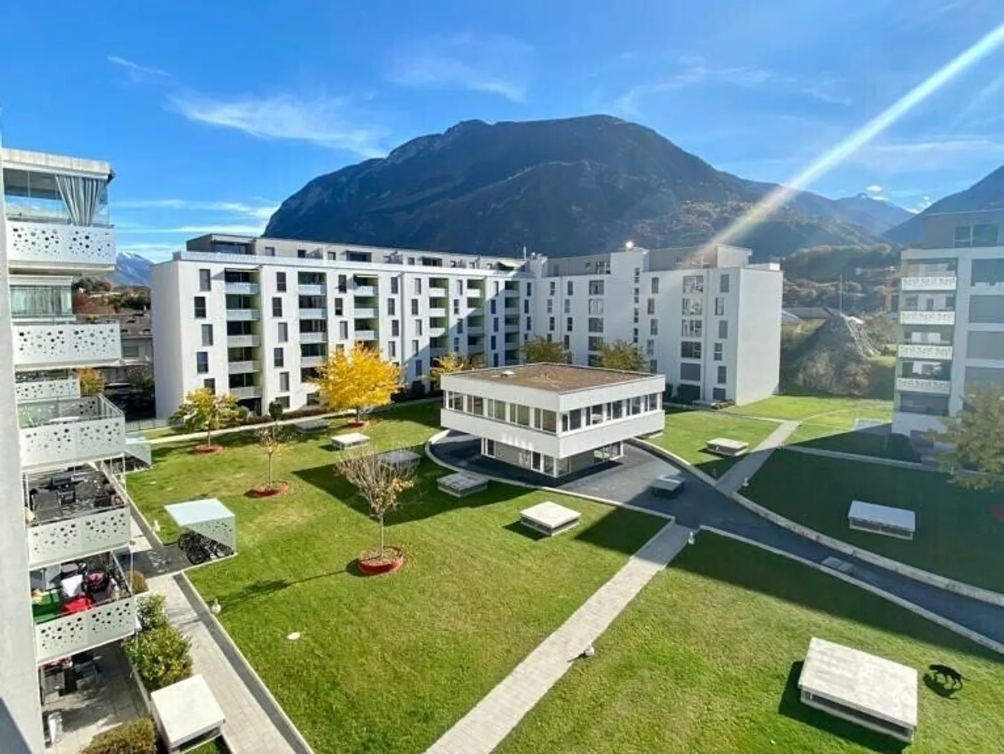 Places de parc intérieures à Sierre - Photo 1 sur 2