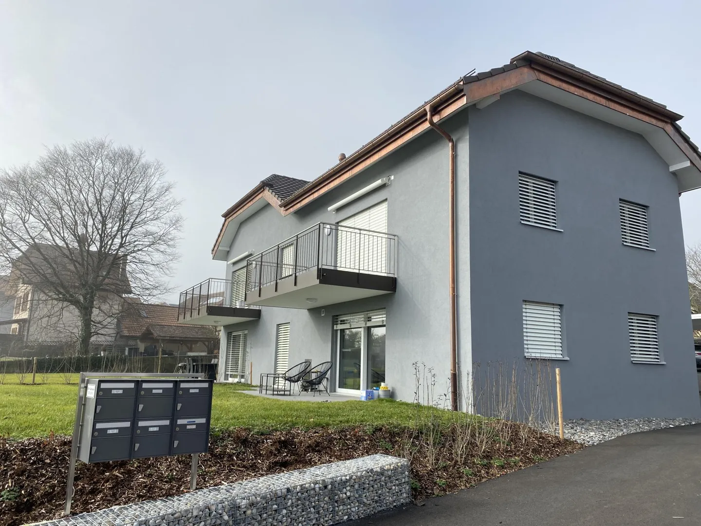 Large 3.5-room apartment with balcony - Photo 1 of 3