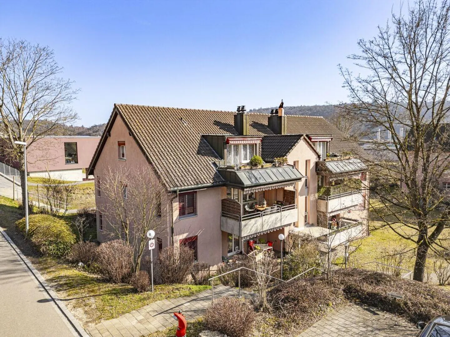 Maison de rêve avec cheminée et patio - Photo 1 sur 13