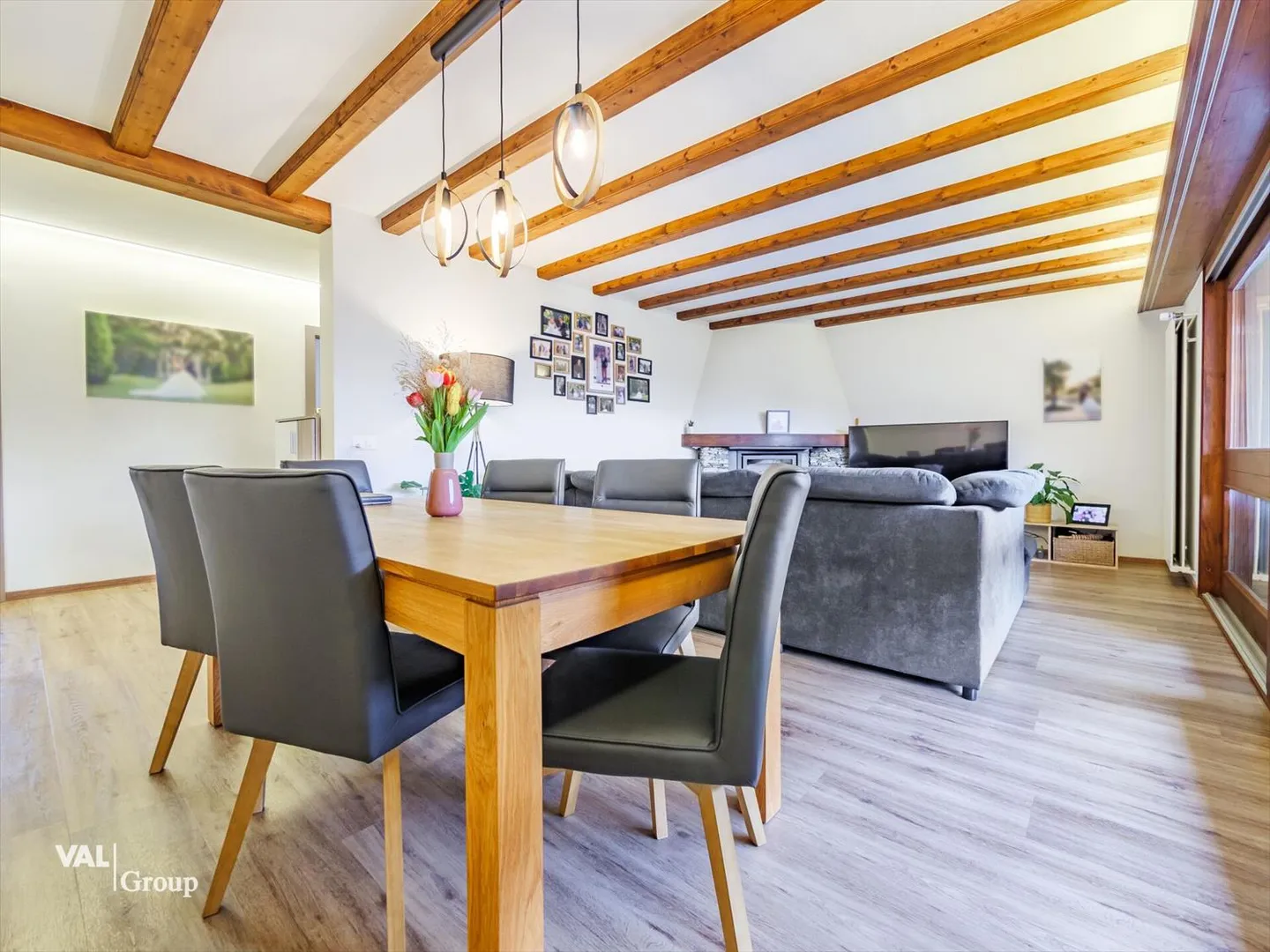 Bel appartement rénové de 4,5 pièces dans un quartier calme - Photo 3 sur 13