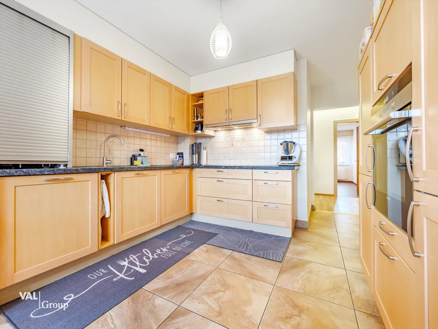 Bel appartement rénové de 4,5 pièces dans un quartier calme - Photo 5 sur 13