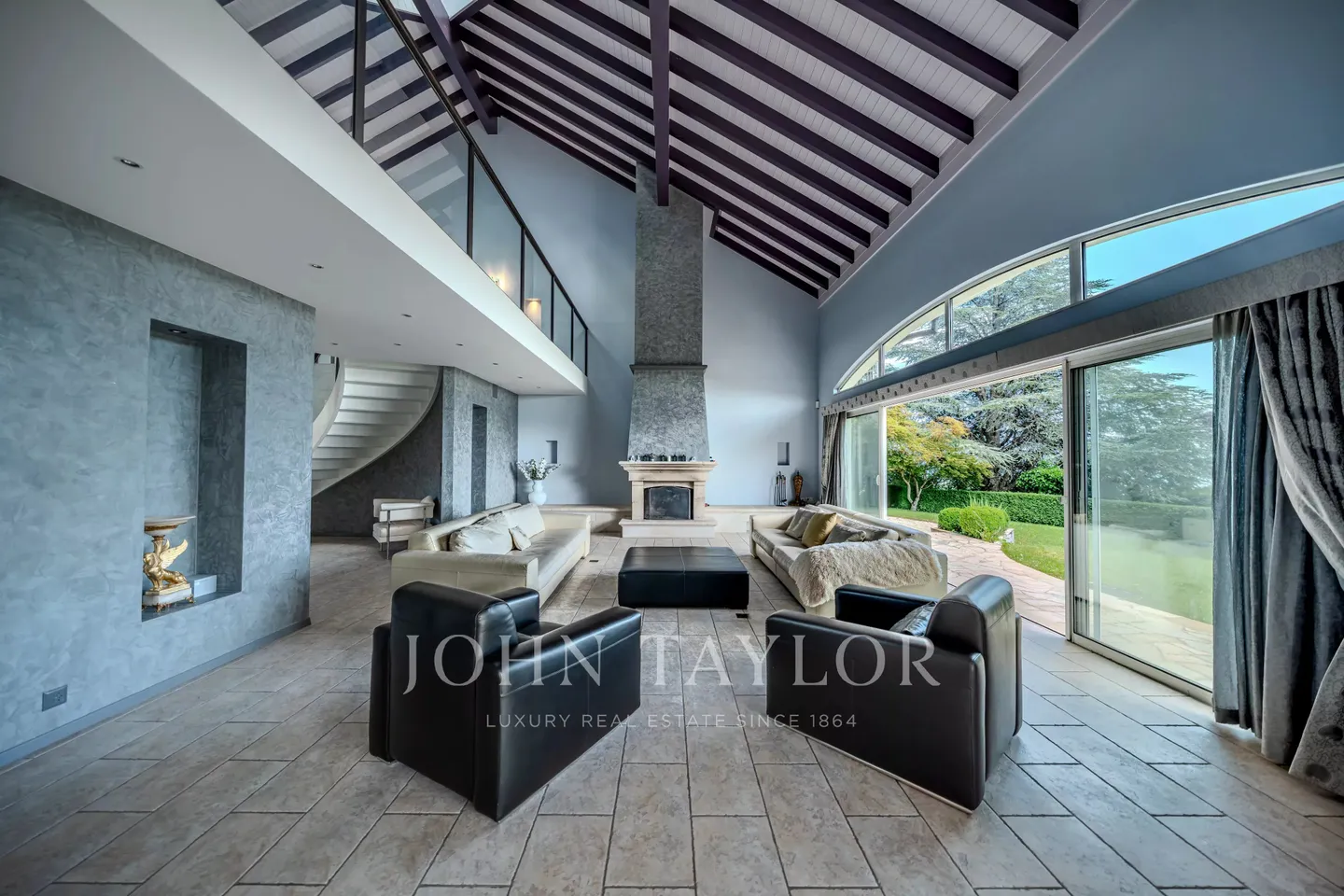 Stunning Villa with Lake Views - Photo 1 of 20
