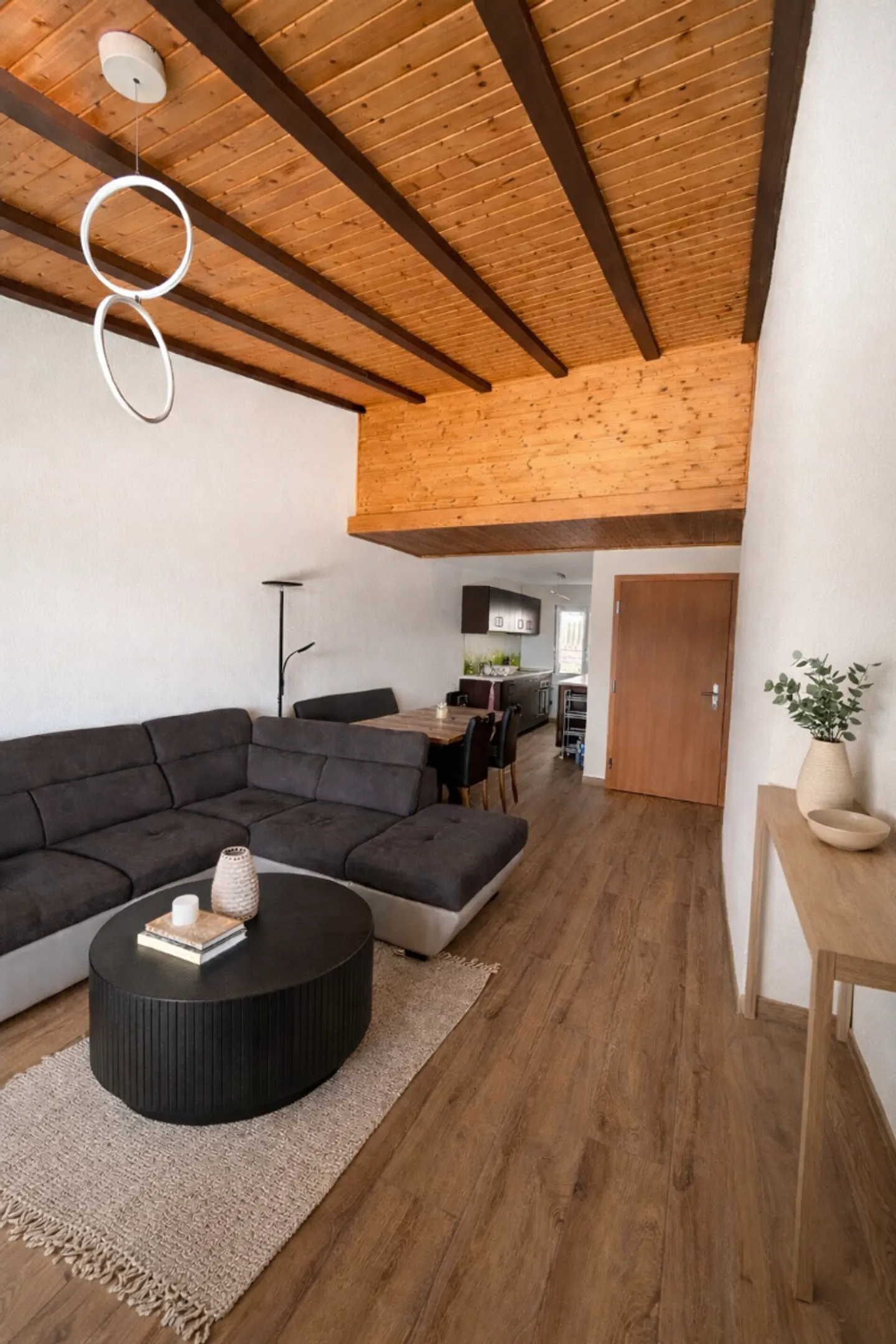 3,5-Zimmer-Wohnung - Foto 1 von 8