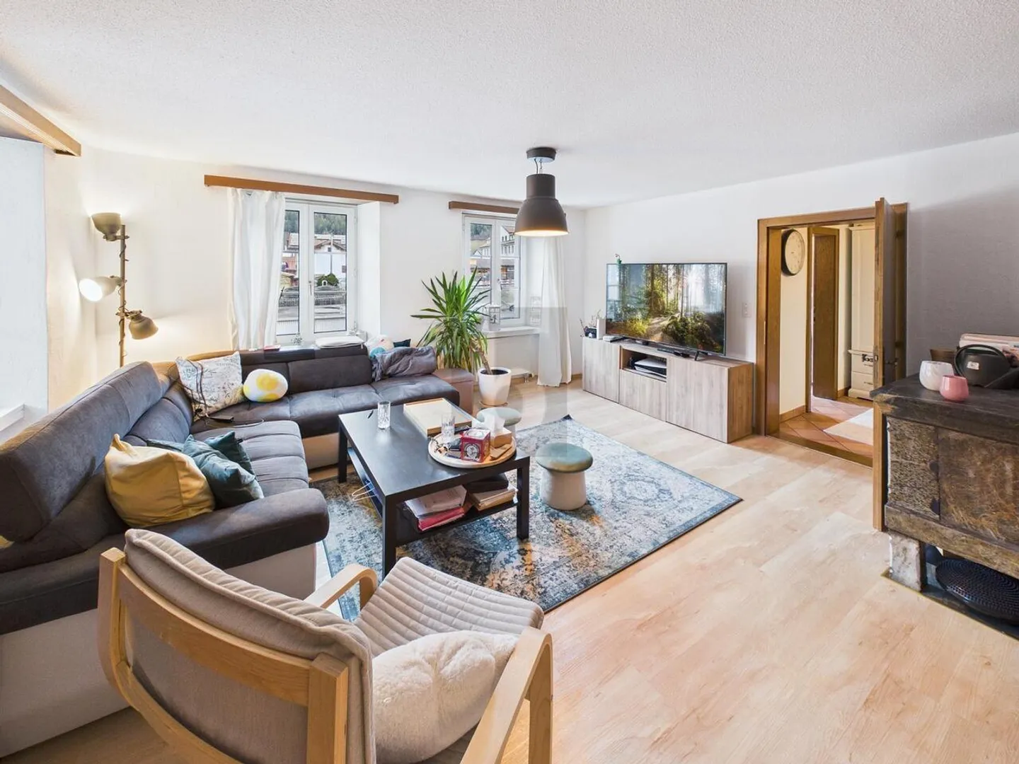 Geräumiges Familienhaus in Rhäzüns - Foto 1 von 6