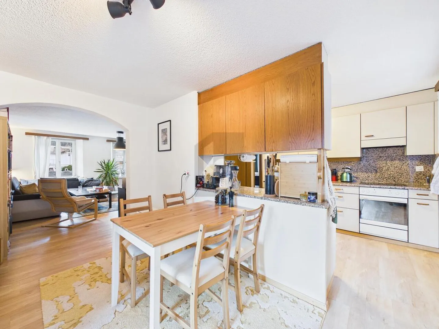 Geräumiges Familienhaus in Rhäzüns - Foto 2 von 6