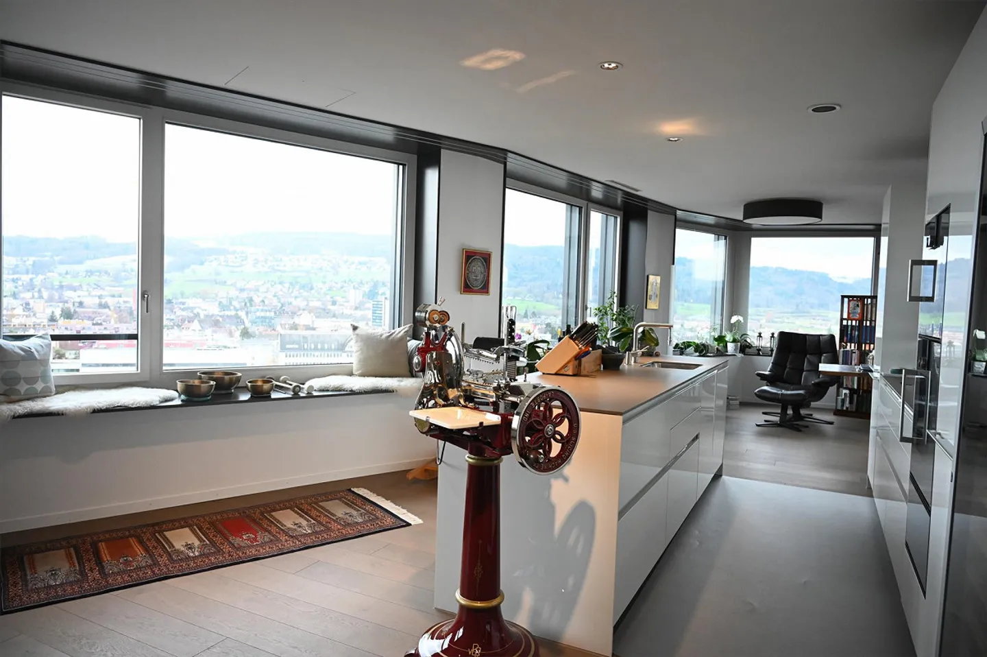 Appartamento Elegante con Vista - Foto 1 di 6