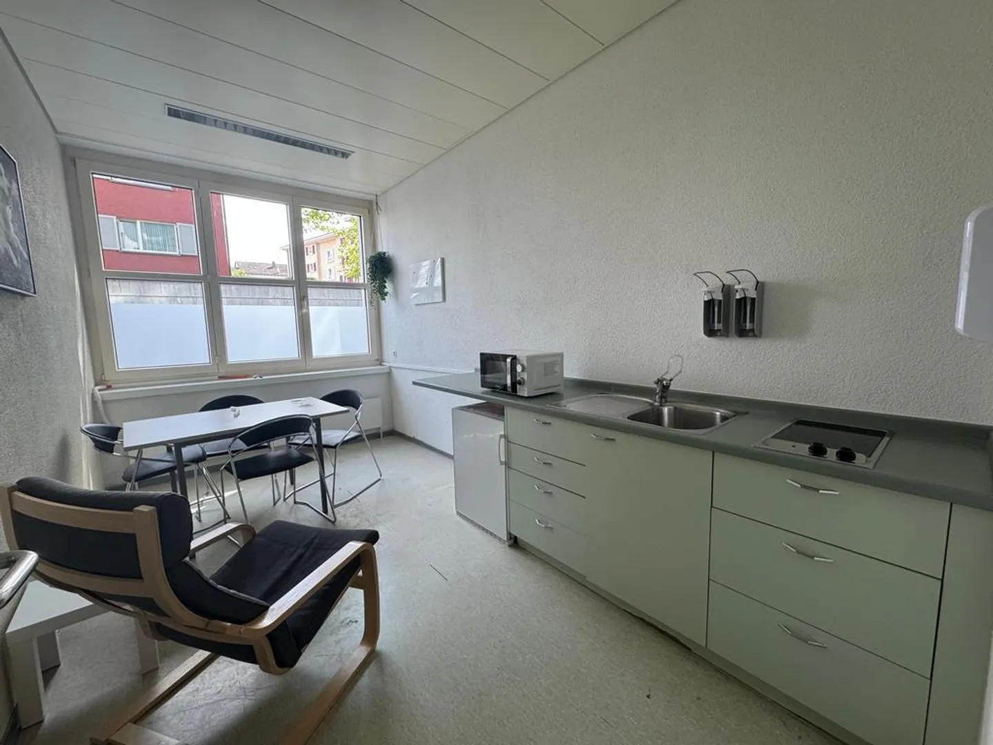 Your new rental space - ideal for studios, offices or practices - Photo 3 of 7
