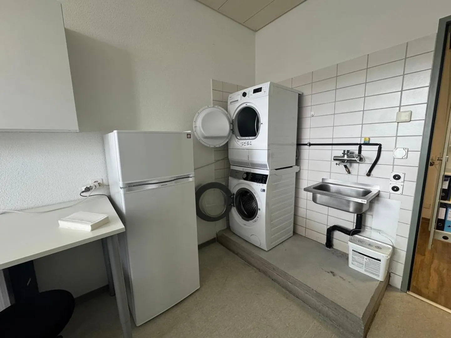 Your new rental space - ideal for studios, offices or practices - Photo 4 of 7