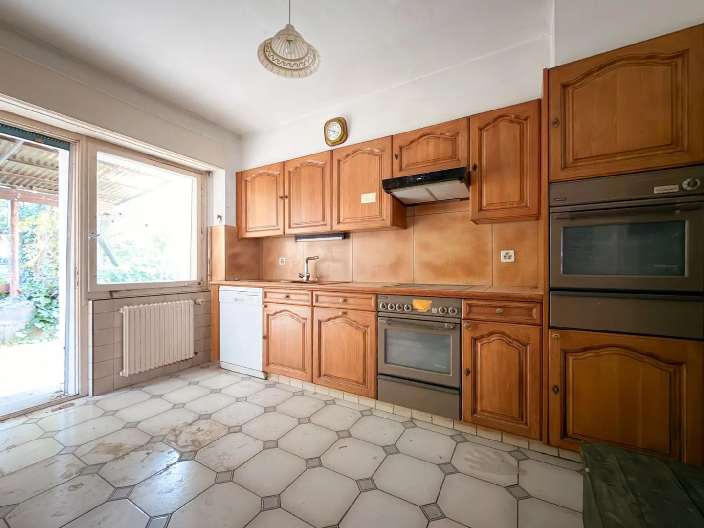 Casa con possibilità di trasformare in più appartamenti a Charrat - Foto 8 di 13